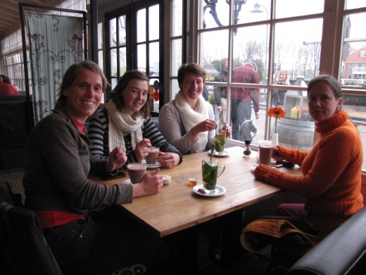 Head of the River Amstel (2012) - tea and hot cocoa