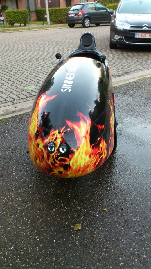 Velox Incendia in Belgium (front)