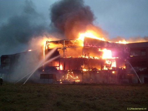 Very big fire destroys big new school in Groningen